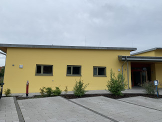 Außenansicht des Evang. Kinderhauses "Sternenhimmel" in Hüttenheim
