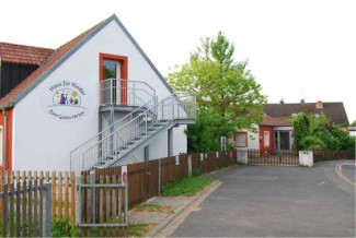 Außenansicht des Evang. Kinderhauses "Zum Guten Hirten" in Markt Einersheim